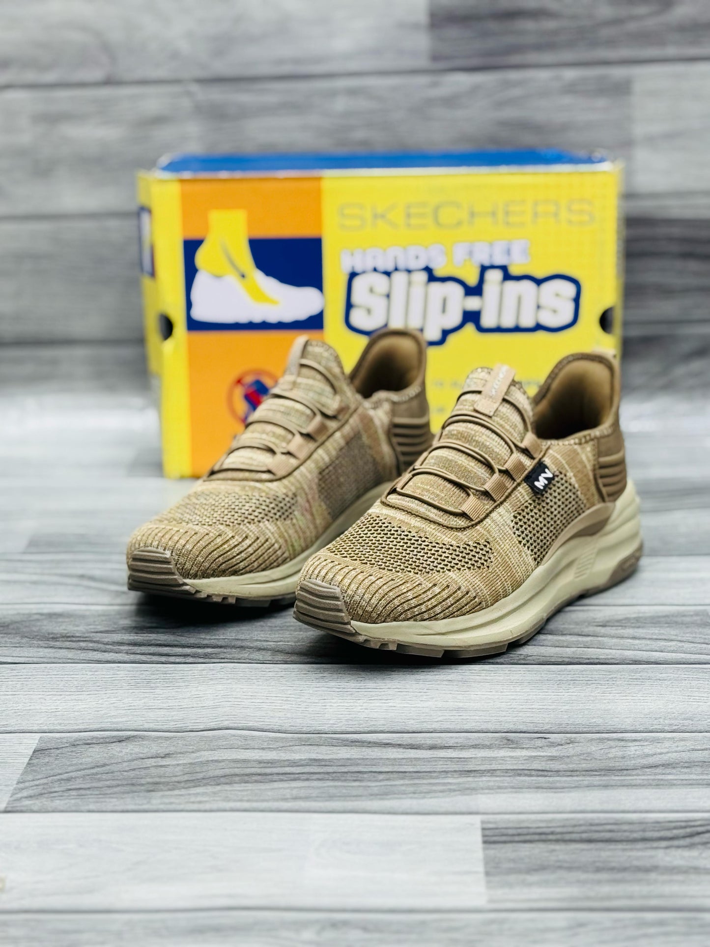 SKECHERS Foam Memory